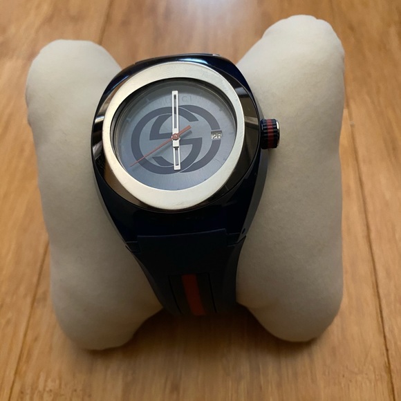 Gucci Other - Gucci watch